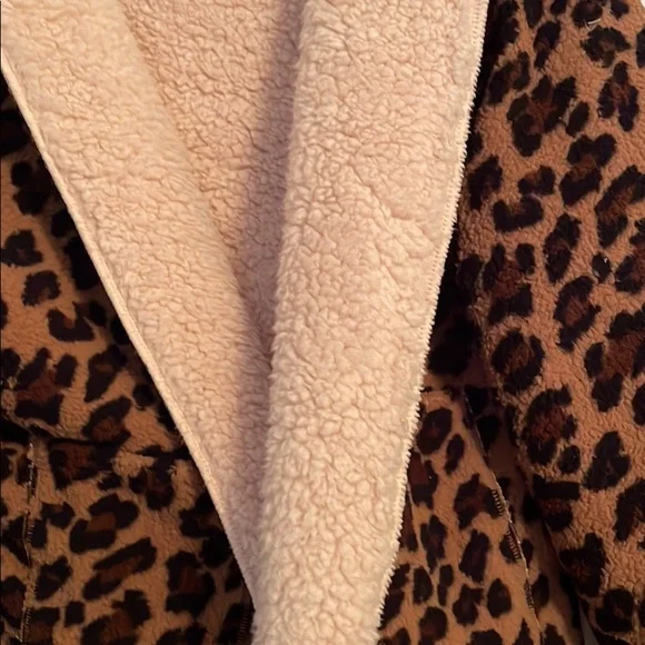 New Leopard jacket - Picture 2 of 2